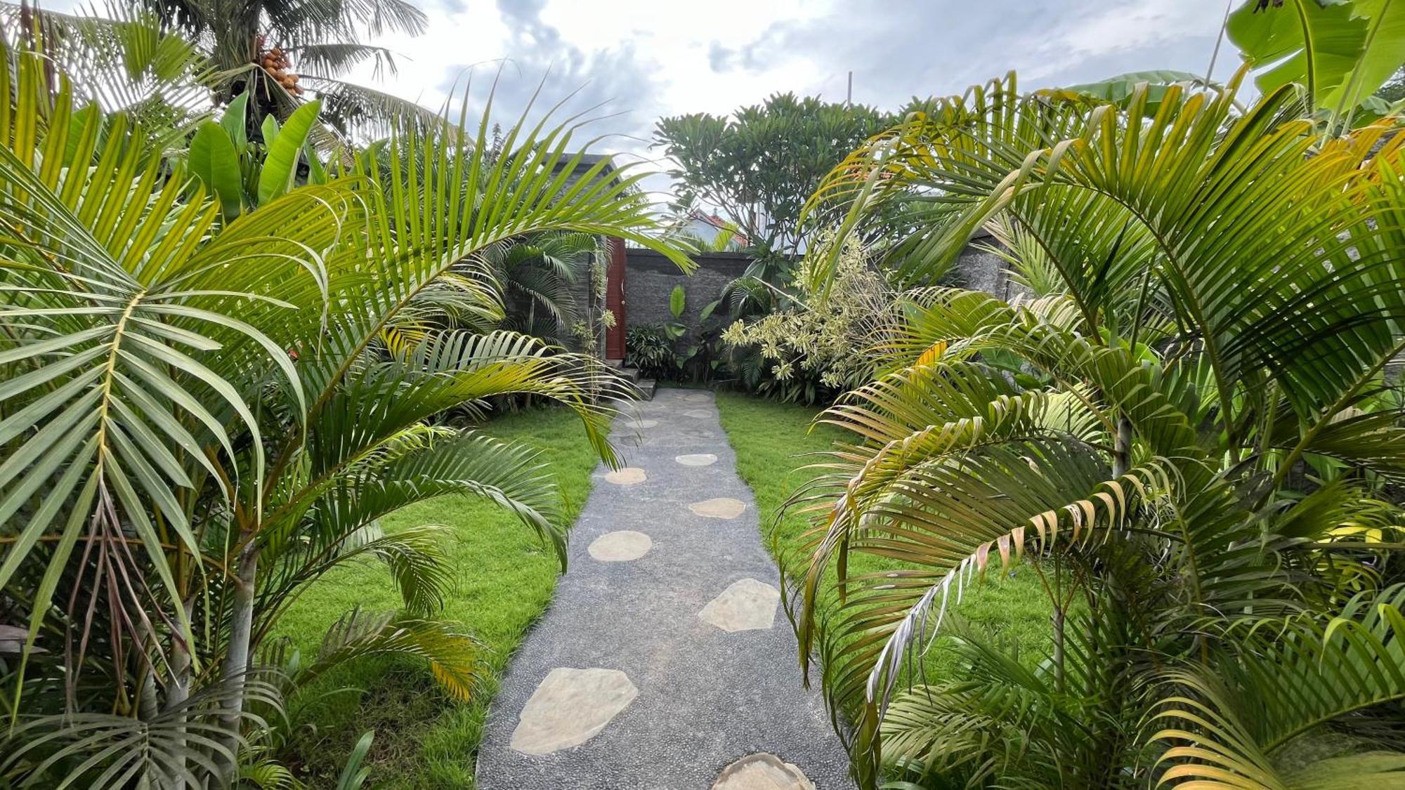 Royani Villa สุขาวาตี ภายนอก รูปภาพ