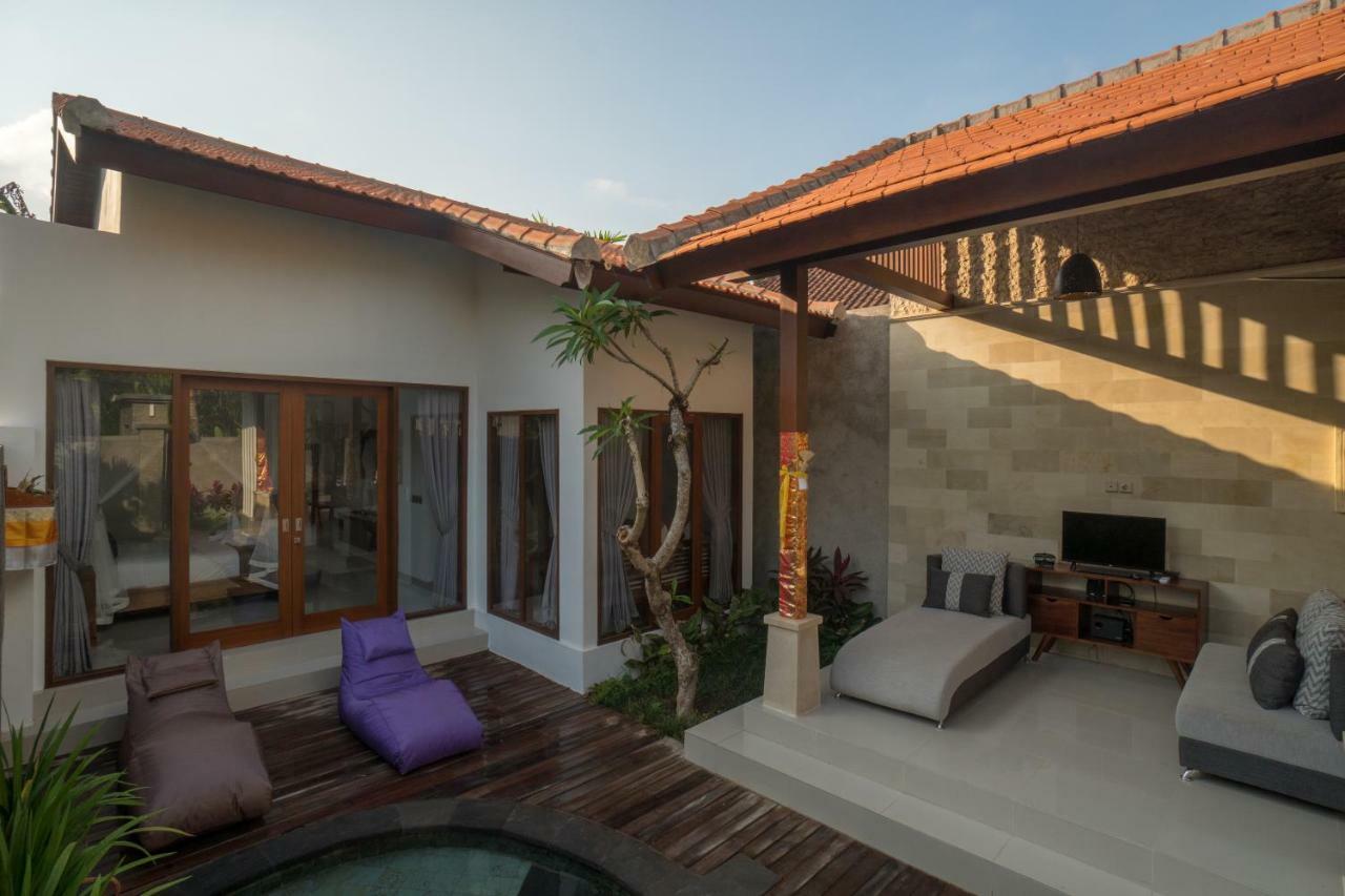 Royani Villa สุขาวาตี ภายนอก รูปภาพ